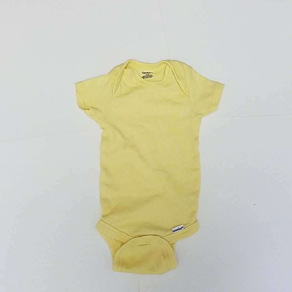 Yellow gerber onesie 3 to 6 months